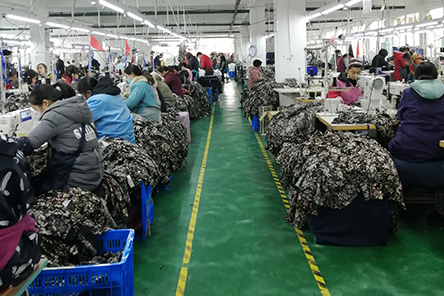 Clothing production line-Zhejiang haoyucheng import and Export Co., Ltd.